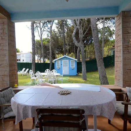 Villa In Near Platja De